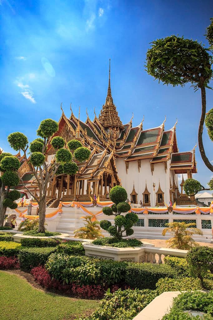 Grand Palace (တော်ဝင်နန်းတော်)