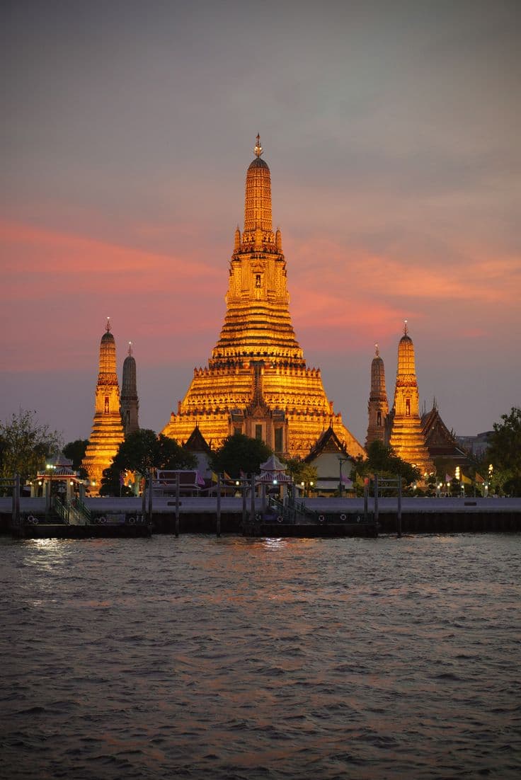 Wat Arun (ဝပ်အရုဏ်)